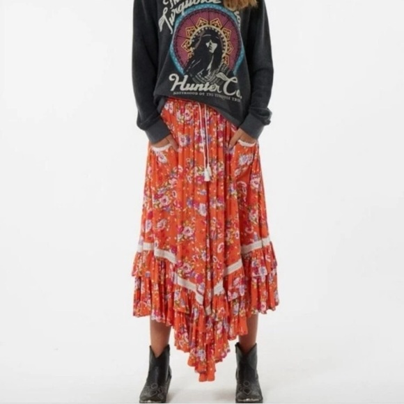 Spell Dresses & Skirts - Spell revolver skirt XS oversized